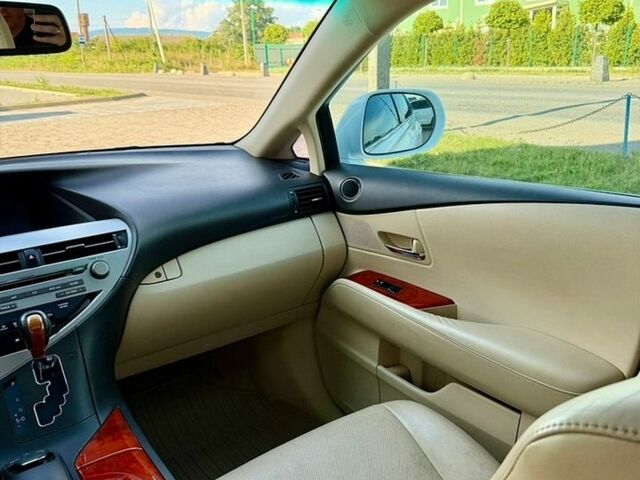 Белый Лексус РХ, объемом двигателя 3.46 л и пробегом 165 тыс. км за 16500 $, фото 21 на Automoto.ua