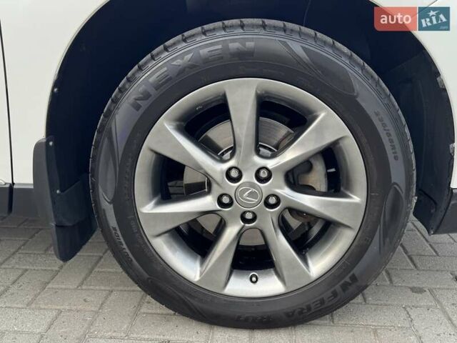 Белый Лексус РХ, объемом двигателя 3.46 л и пробегом 162 тыс. км за 17900 $, фото 8 на Automoto.ua
