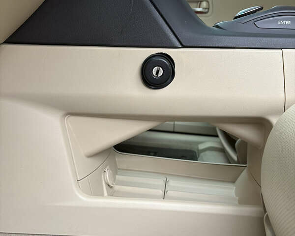 Белый Лексус РХ, объемом двигателя 3.46 л и пробегом 115 тыс. км за 21000 $, фото 17 на Automoto.ua