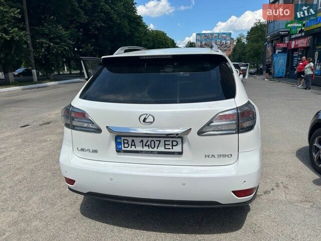 Белый Лексус РХ, объемом двигателя 3.5 л и пробегом 181 тыс. км за 17500 $, фото 2 на Automoto.ua