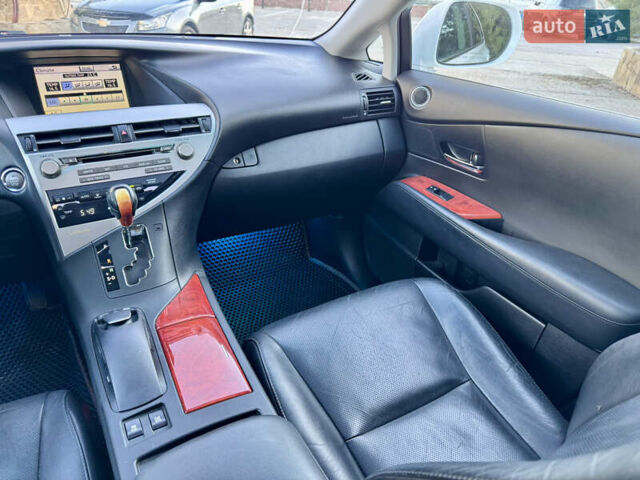 Белый Лексус РХ, объемом двигателя 3.5 л и пробегом 151 тыс. км за 17500 $, фото 59 на Automoto.ua