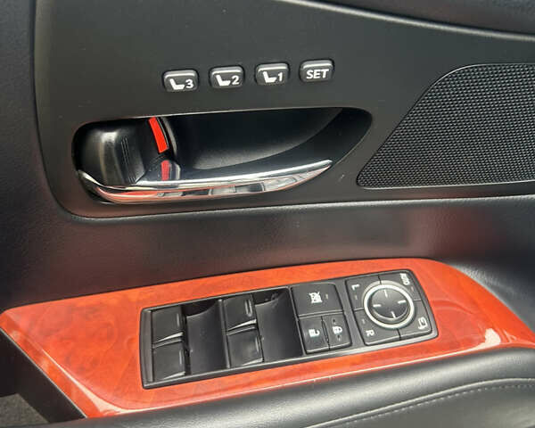 Белый Лексус РХ, объемом двигателя 3.5 л и пробегом 197 тыс. км за 18500 $, фото 12 на Automoto.ua