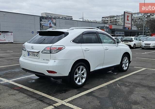 Белый Лексус РХ, объемом двигателя 3.46 л и пробегом 118 тыс. км за 19500 $, фото 3 на Automoto.ua