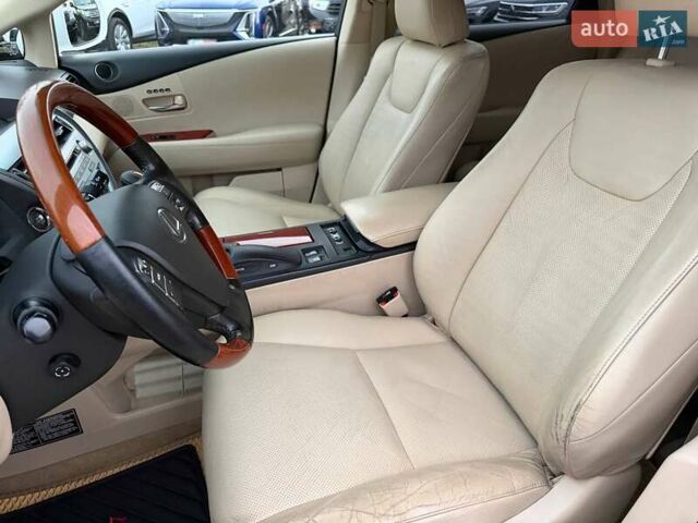 Белый Лексус РХ, объемом двигателя 3.46 л и пробегом 277 тыс. км за 15500 $, фото 15 на Automoto.ua