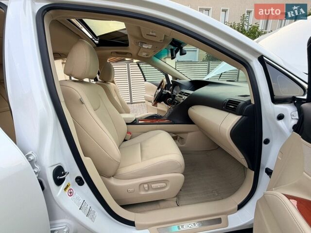 Белый Лексус РХ, объемом двигателя 3.5 л и пробегом 103 тыс. км за 18700 $, фото 86 на Automoto.ua