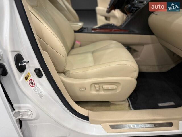 Білий Лексус РХ, об'ємом двигуна 3.46 л та пробігом 225 тис. км за 17600 $, фото 67 на Automoto.ua