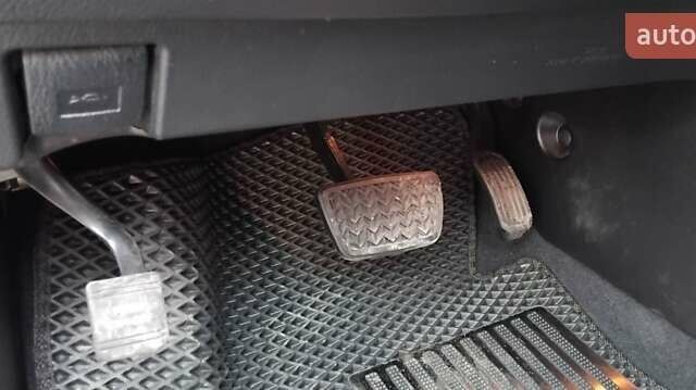 Белый Лексус РХ, объемом двигателя 3.46 л и пробегом 236 тыс. км за 19500 $, фото 53 на Automoto.ua