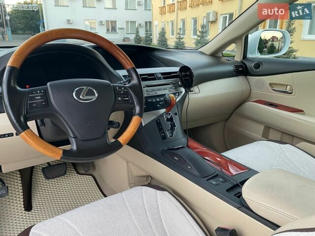 Белый Лексус РХ, объемом двигателя 3.46 л и пробегом 175 тыс. км за 15300 $, фото 15 на Automoto.ua