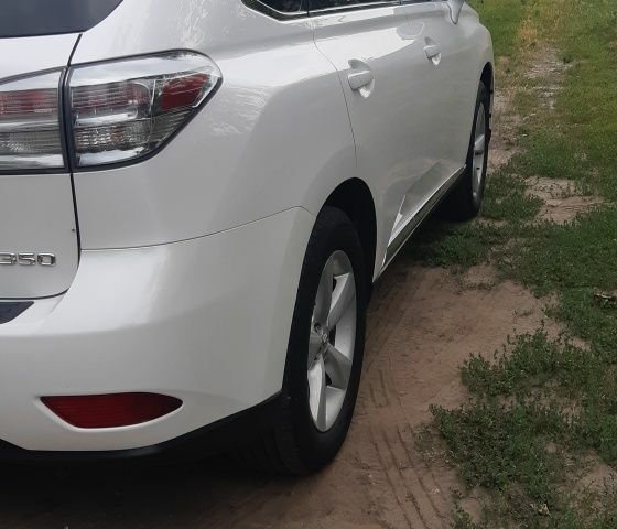 Белый Лексус РХ, объемом двигателя 3.5 л и пробегом 174 тыс. км за 17900 $, фото 4 на Automoto.ua