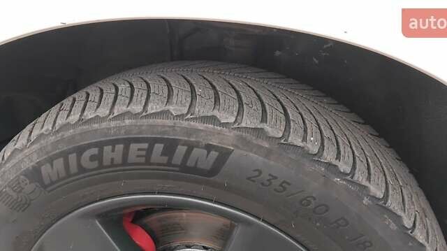 Белый Лексус РХ, объемом двигателя 3.46 л и пробегом 236 тыс. км за 19500 $, фото 57 на Automoto.ua