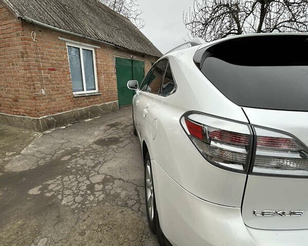 Белый Лексус РХ, объемом двигателя 3.5 л и пробегом 197 тыс. км за 18500 $, фото 6 на Automoto.ua