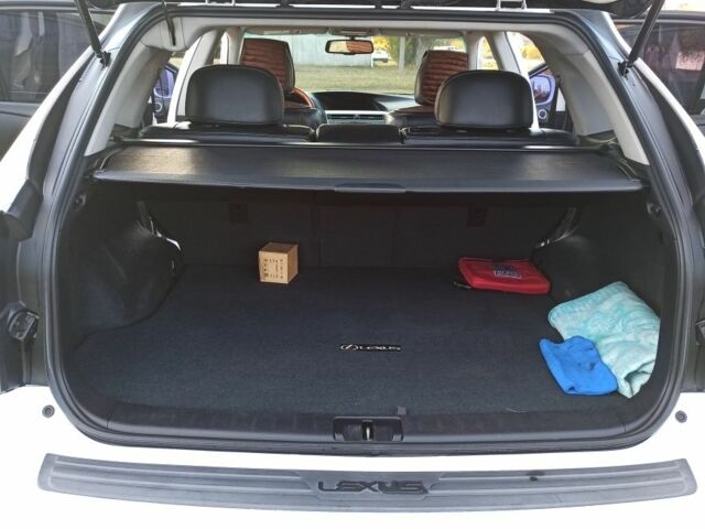 Белый Лексус РХ, объемом двигателя 3.5 л и пробегом 198 тыс. км за 17000 $, фото 11 на Automoto.ua