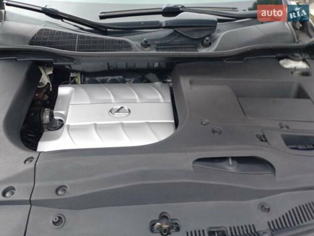 Белый Лексус РХ, объемом двигателя 3.46 л и пробегом 220 тыс. км за 12900 $, фото 16 на Automoto.ua