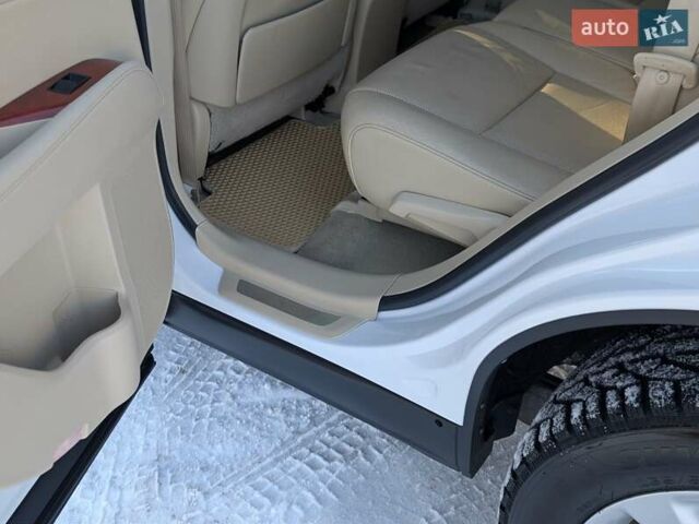 Белый Лексус РХ, объемом двигателя 3.5 л и пробегом 212 тыс. км за 16700 $, фото 62 на Automoto.ua