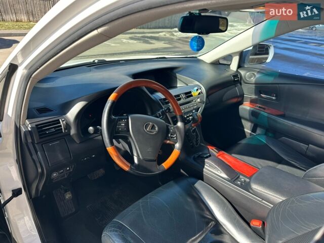 Белый Лексус РХ, объемом двигателя 3.46 л и пробегом 285 тыс. км за 16200 $, фото 8 на Automoto.ua