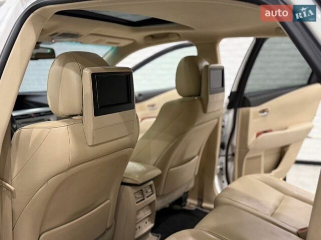 Белый Лексус РХ, объемом двигателя 3.46 л и пробегом 140 тыс. км за 17999 $, фото 106 на Automoto.ua