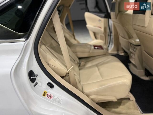 Белый Лексус РХ, объемом двигателя 3.46 л и пробегом 140 тыс. км за 17999 $, фото 69 на Automoto.ua