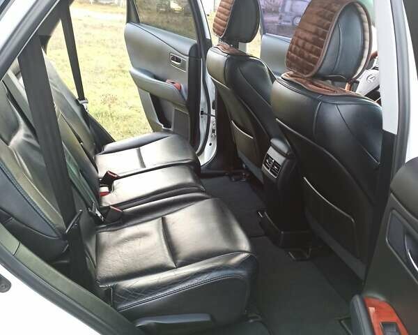 Белый Лексус РХ, объемом двигателя 3.46 л и пробегом 198 тыс. км за 17000 $, фото 11 на Automoto.ua