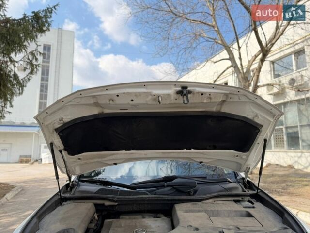 Білий Лексус РХ, об'ємом двигуна 3.46 л та пробігом 250 тис. км за 15999 $, фото 72 на Automoto.ua
