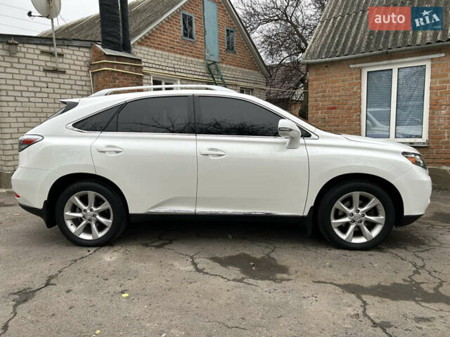 Белый Лексус РХ, объемом двигателя 3.5 л и пробегом 197 тыс. км за 18500 $, фото 1 на Automoto.ua