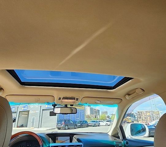 Білий Лексус РХ, об'ємом двигуна 3.46 л та пробігом 124 тис. км за 19000 $, фото 15 на Automoto.ua