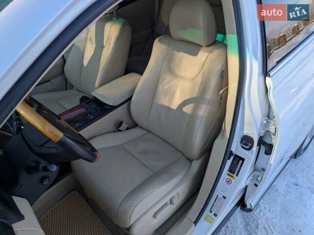 Белый Лексус РХ, объемом двигателя 3.5 л и пробегом 212 тыс. км за 16700 $, фото 59 на Automoto.ua