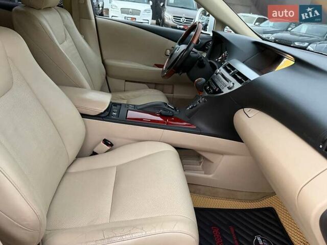 Белый Лексус РХ, объемом двигателя 3.46 л и пробегом 277 тыс. км за 15500 $, фото 21 на Automoto.ua