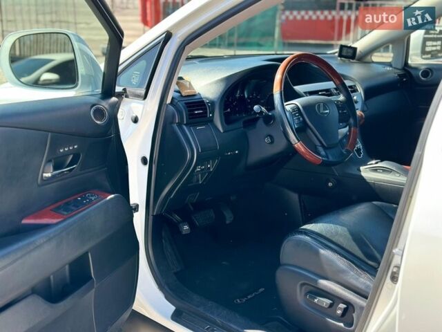 Белый Лексус РХ, объемом двигателя 3.46 л и пробегом 123 тыс. км за 18500 $, фото 10 на Automoto.ua
