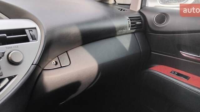 Белый Лексус РХ, объемом двигателя 3.46 л и пробегом 236 тыс. км за 19500 $, фото 33 на Automoto.ua