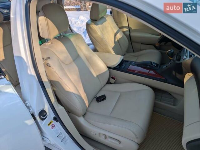 Белый Лексус РХ, объемом двигателя 3.5 л и пробегом 212 тыс. км за 16700 $, фото 76 на Automoto.ua