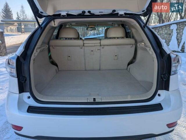 Белый Лексус РХ, объемом двигателя 3.5 л и пробегом 212 тыс. км за 16700 $, фото 45 на Automoto.ua