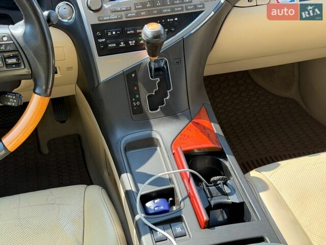 Белый Лексус РХ, объемом двигателя 3.46 л и пробегом 269 тыс. км за 16200 $, фото 22 на Automoto.ua