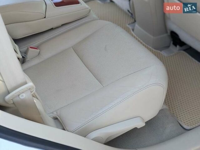 Белый Лексус РХ, объемом двигателя 3.5 л и пробегом 212 тыс. км за 16700 $, фото 71 на Automoto.ua