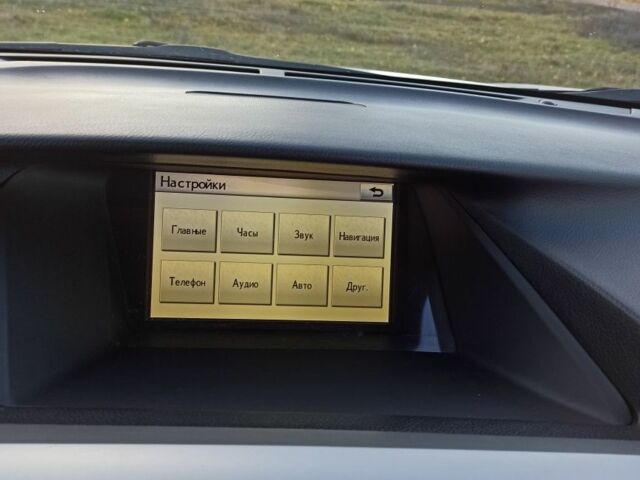 Белый Лексус РХ, объемом двигателя 3.5 л и пробегом 198 тыс. км за 17000 $, фото 18 на Automoto.ua