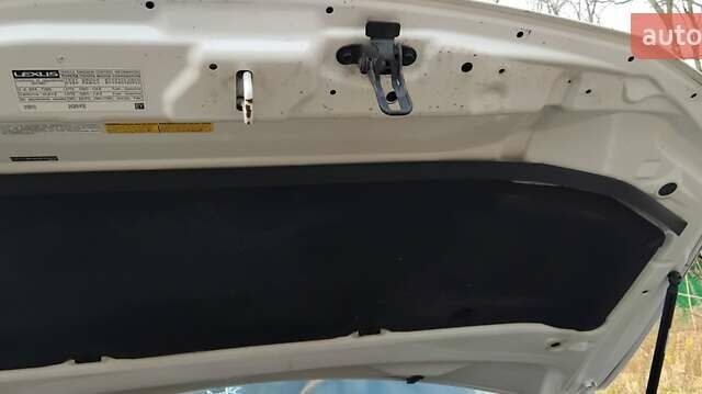 Белый Лексус РХ, объемом двигателя 3.46 л и пробегом 236 тыс. км за 19500 $, фото 44 на Automoto.ua