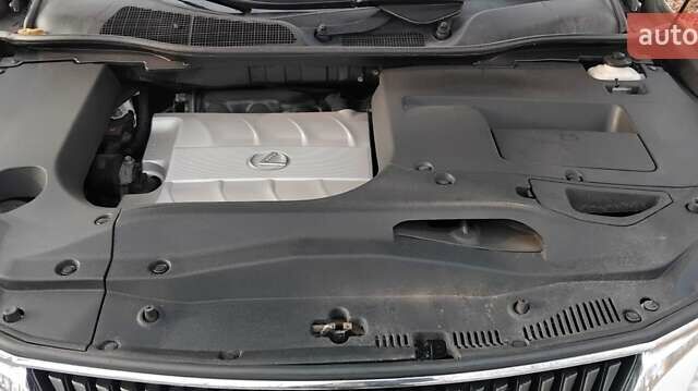 Белый Лексус РХ, объемом двигателя 3.46 л и пробегом 236 тыс. км за 19500 $, фото 48 на Automoto.ua