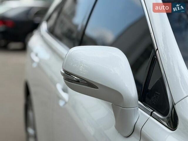 Білий Лексус РХ, об'ємом двигуна 3.46 л та пробігом 250 тис. км за 15999 $, фото 6 на Automoto.ua
