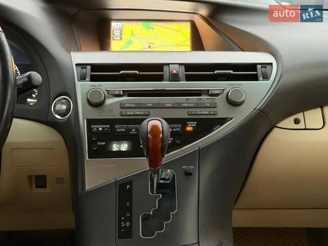 Белый Лексус РХ, объемом двигателя 3.46 л и пробегом 277 тыс. км за 15500 $, фото 33 на Automoto.ua