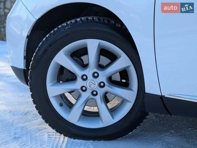 Белый Лексус РХ, объемом двигателя 3.5 л и пробегом 212 тыс. км за 16700 $, фото 42 на Automoto.ua