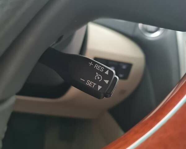 Белый Лексус РХ, объемом двигателя 3.5 л и пробегом 59 тыс. км за 21990 $, фото 21 на Automoto.ua