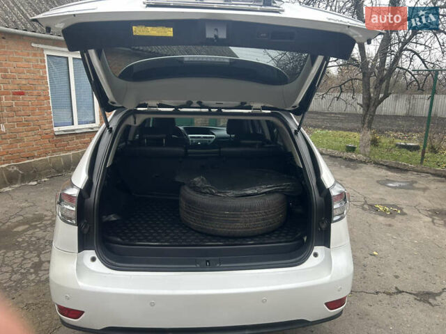 Белый Лексус РХ, объемом двигателя 3.5 л и пробегом 197 тыс. км за 18500 $, фото 17 на Automoto.ua