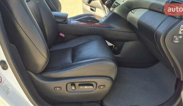 Белый Лексус РХ, объемом двигателя 3.46 л и пробегом 218 тыс. км за 22300 $, фото 20 на Automoto.ua