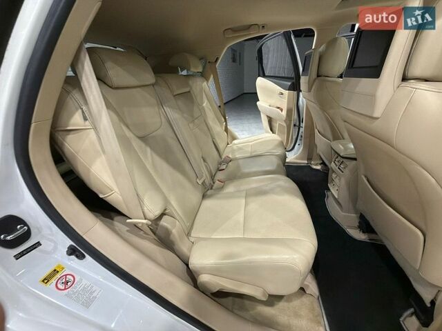 Белый Лексус РХ, объемом двигателя 3.46 л и пробегом 140 тыс. км за 17999 $, фото 96 на Automoto.ua