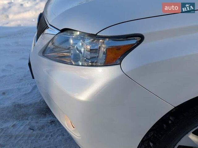 Белый Лексус РХ, объемом двигателя 3.5 л и пробегом 212 тыс. км за 16700 $, фото 20 на Automoto.ua