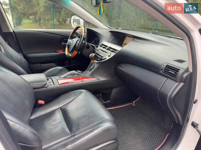 Білий Лексус РХ, об'ємом двигуна 3.46 л та пробігом 161 тис. км за 15900 $, фото 75 на Automoto.ua