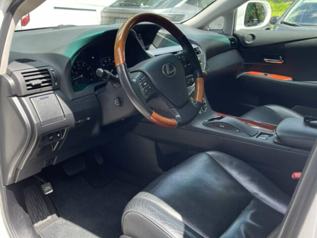 Білий Лексус РХ, об'ємом двигуна 3.46 л та пробігом 156 тис. км за 17000 $, фото 8 на Automoto.ua