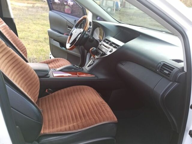 Белый Лексус РХ, объемом двигателя 3.5 л и пробегом 198 тыс. км за 17000 $, фото 8 на Automoto.ua