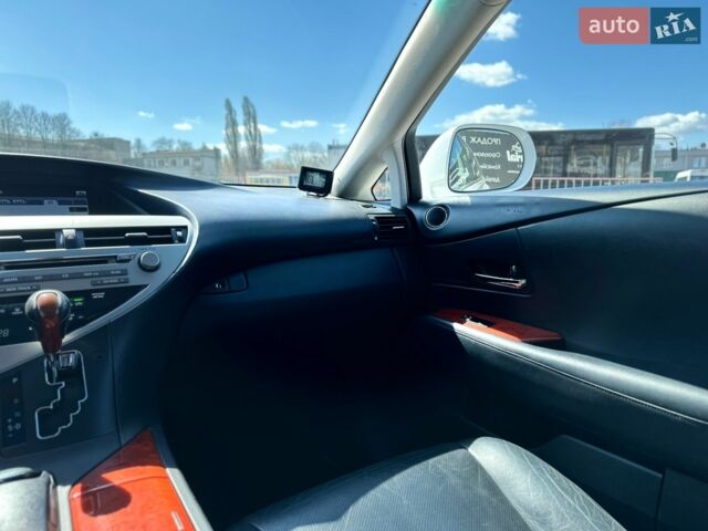 Белый Лексус РХ, объемом двигателя 3.46 л и пробегом 123 тыс. км за 16990 $, фото 22 на Automoto.ua