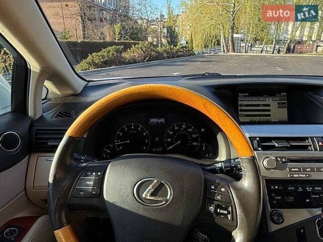 Белый Лексус РХ, объемом двигателя 3.46 л и пробегом 327 тыс. км за 14000 $, фото 32 на Automoto.ua