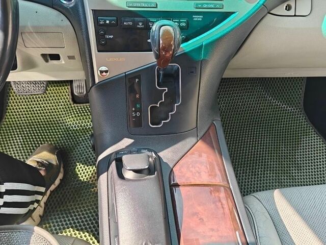Белый Лексус РХ, объемом двигателя 3.46 л и пробегом 220 тыс. км за 15500 $, фото 10 на Automoto.ua